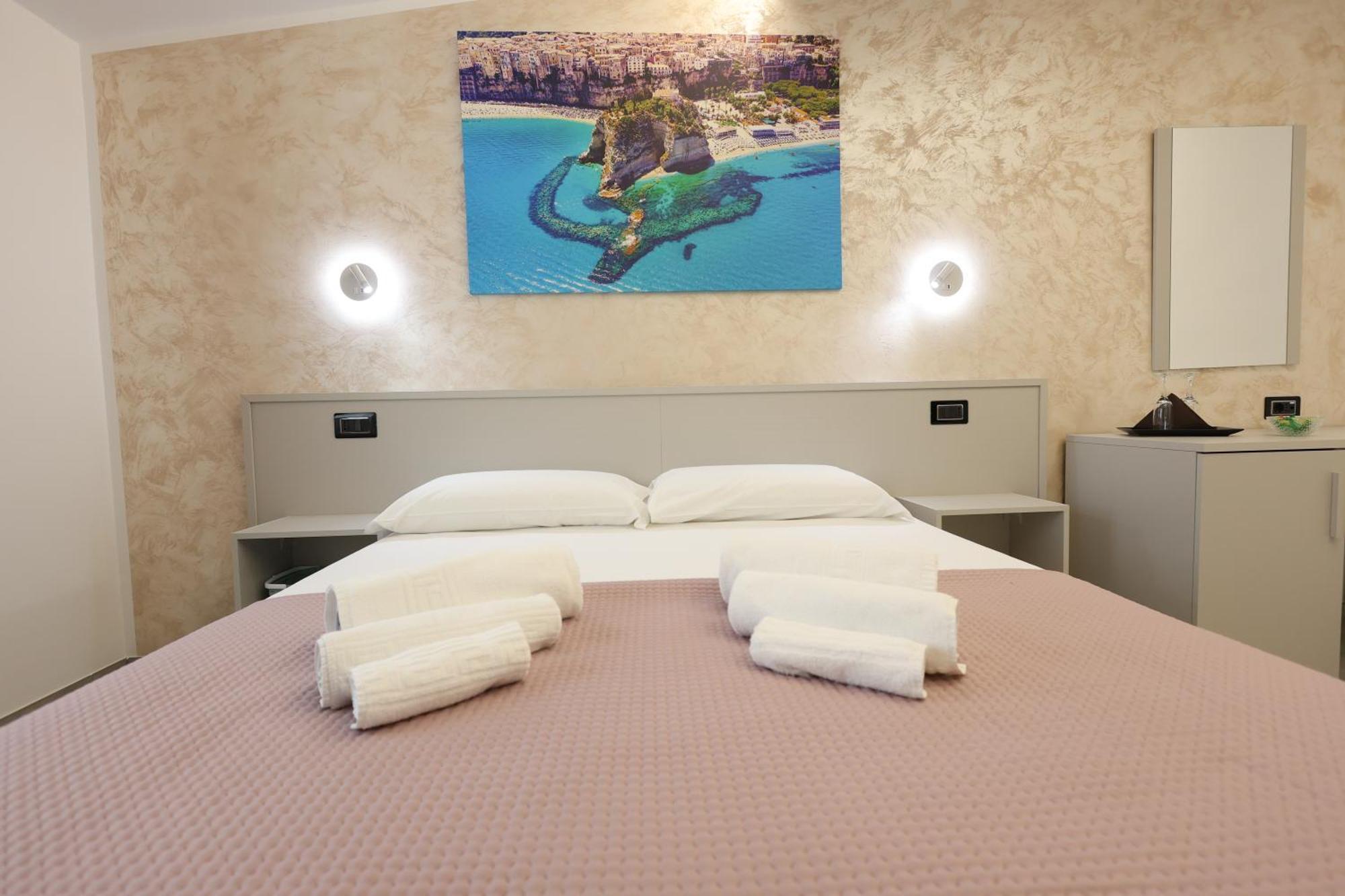 B&B Sunlight Tropea Bilik gambar